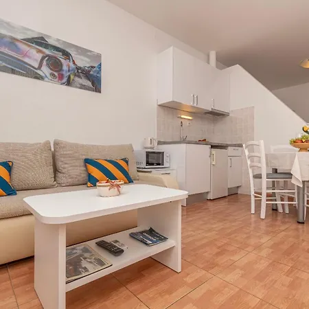 Jovize アパート *