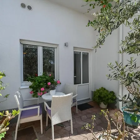 Jovize Apartment *