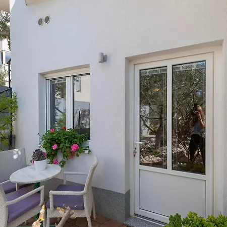 Jovize Apartament Makarska