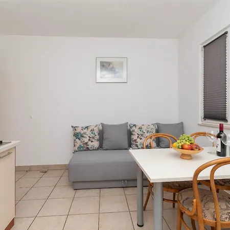 Jovize Apartment *