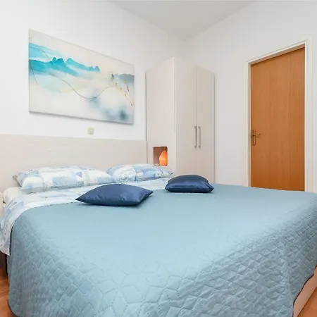 Jovize Apartament Makarska