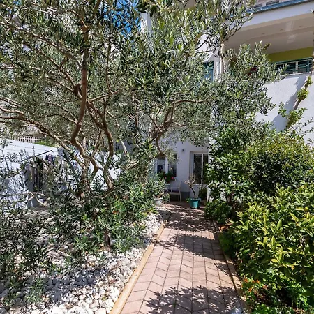 Jovize Apartment Makarska